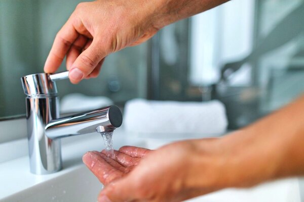 5 Things To Do When You Suddenly Lose Water Pressure
