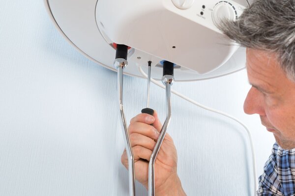 Electric vs Solar Hot Water